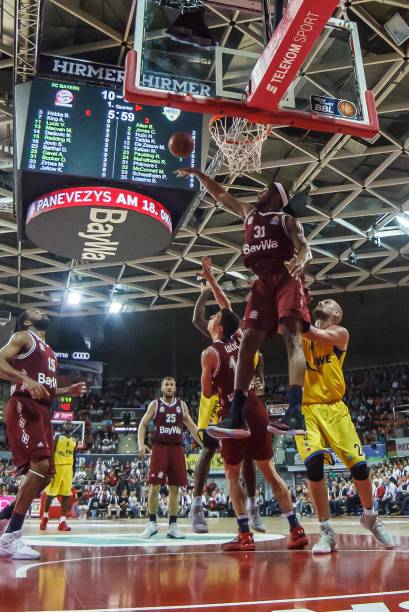 他在本赛季 他在本赛季